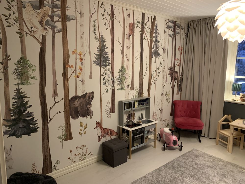 Getekend bos met herfst dieren