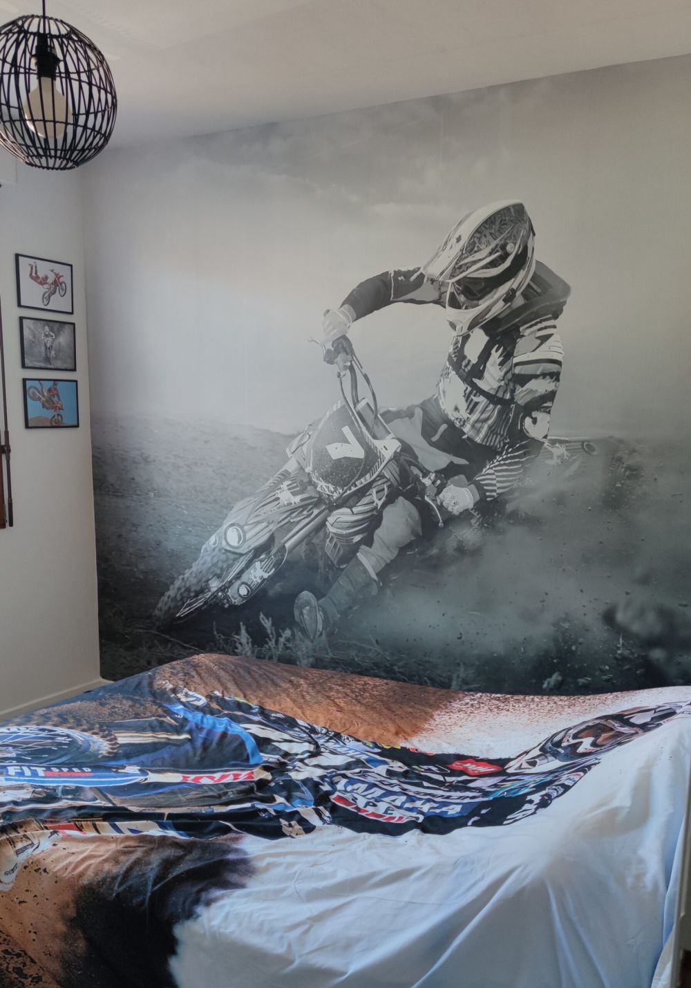 Motorcrosser