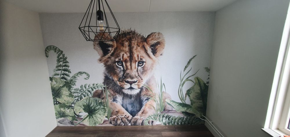 Jonge leeuw in de jungle