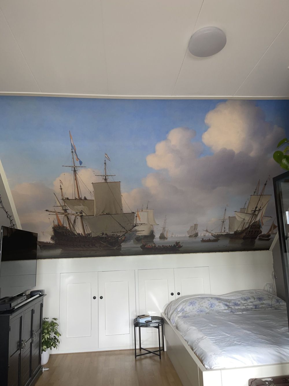 Fotobehang Rijksmuseum. Hollandse schepen op een kalme zee.