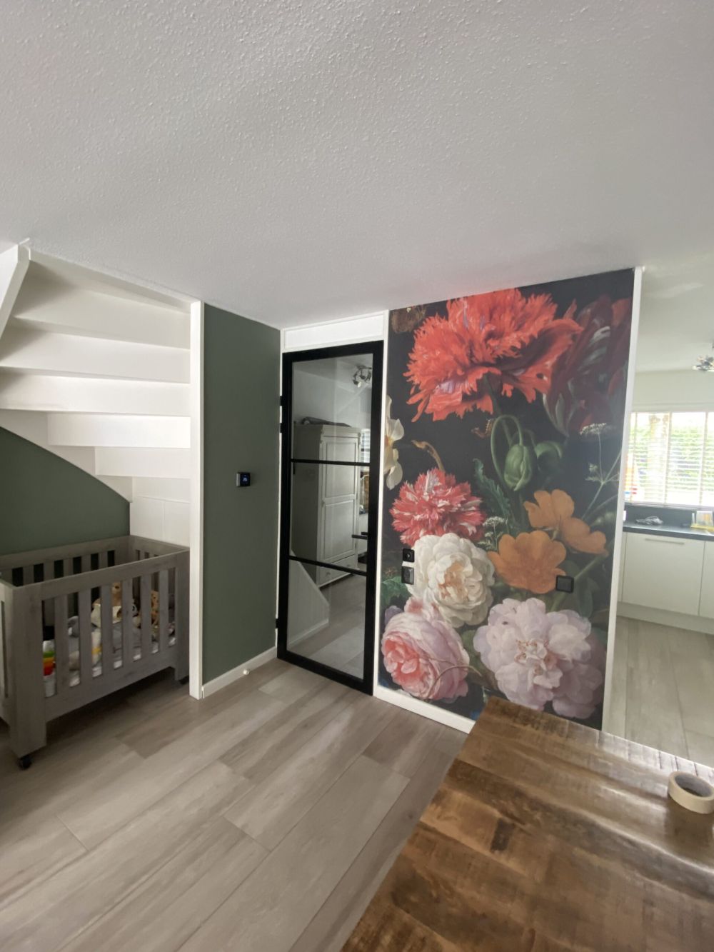 Stilleven met bloemen in een glazen vaas