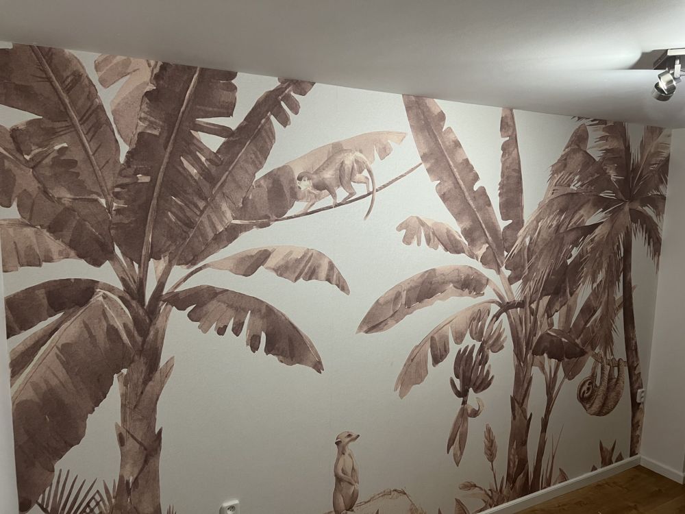 Kleine jungle dieren in taupe
