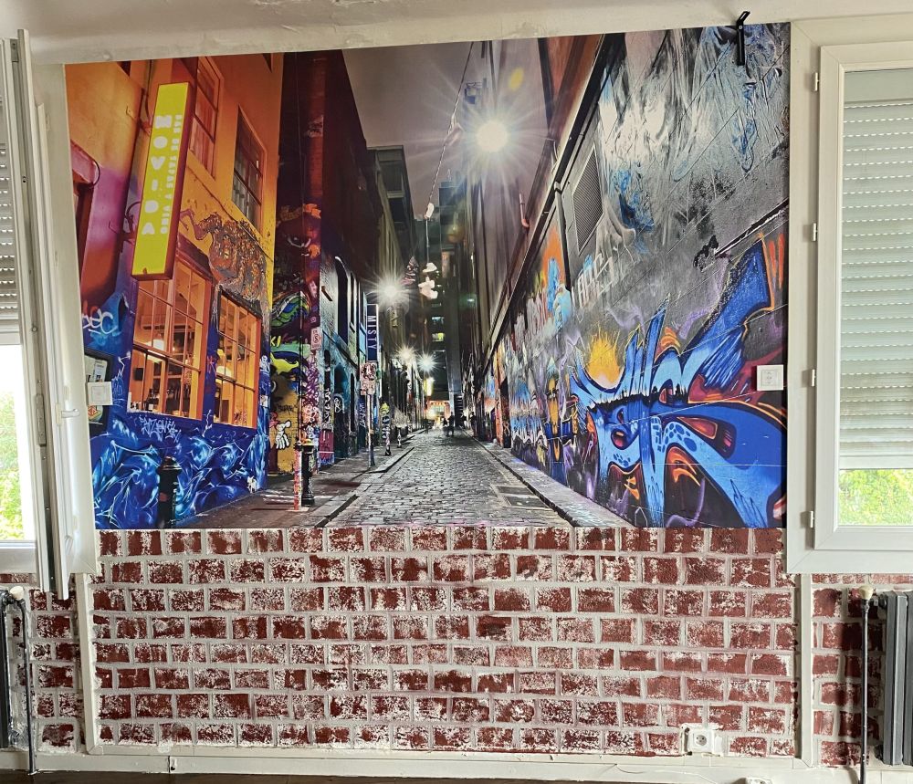 Straat met graffiti