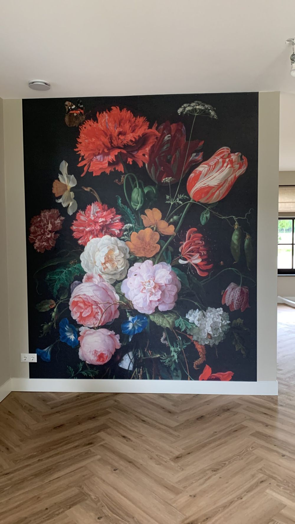 Stilleven met bloemen in een glazen vaas