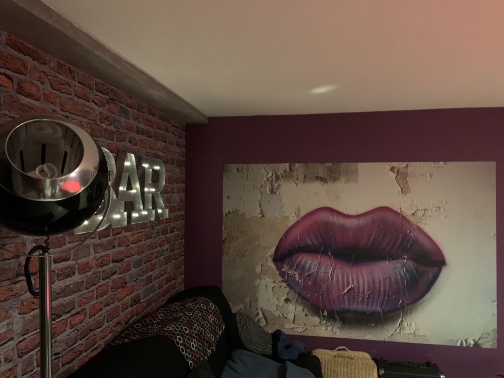 Lips are sealed