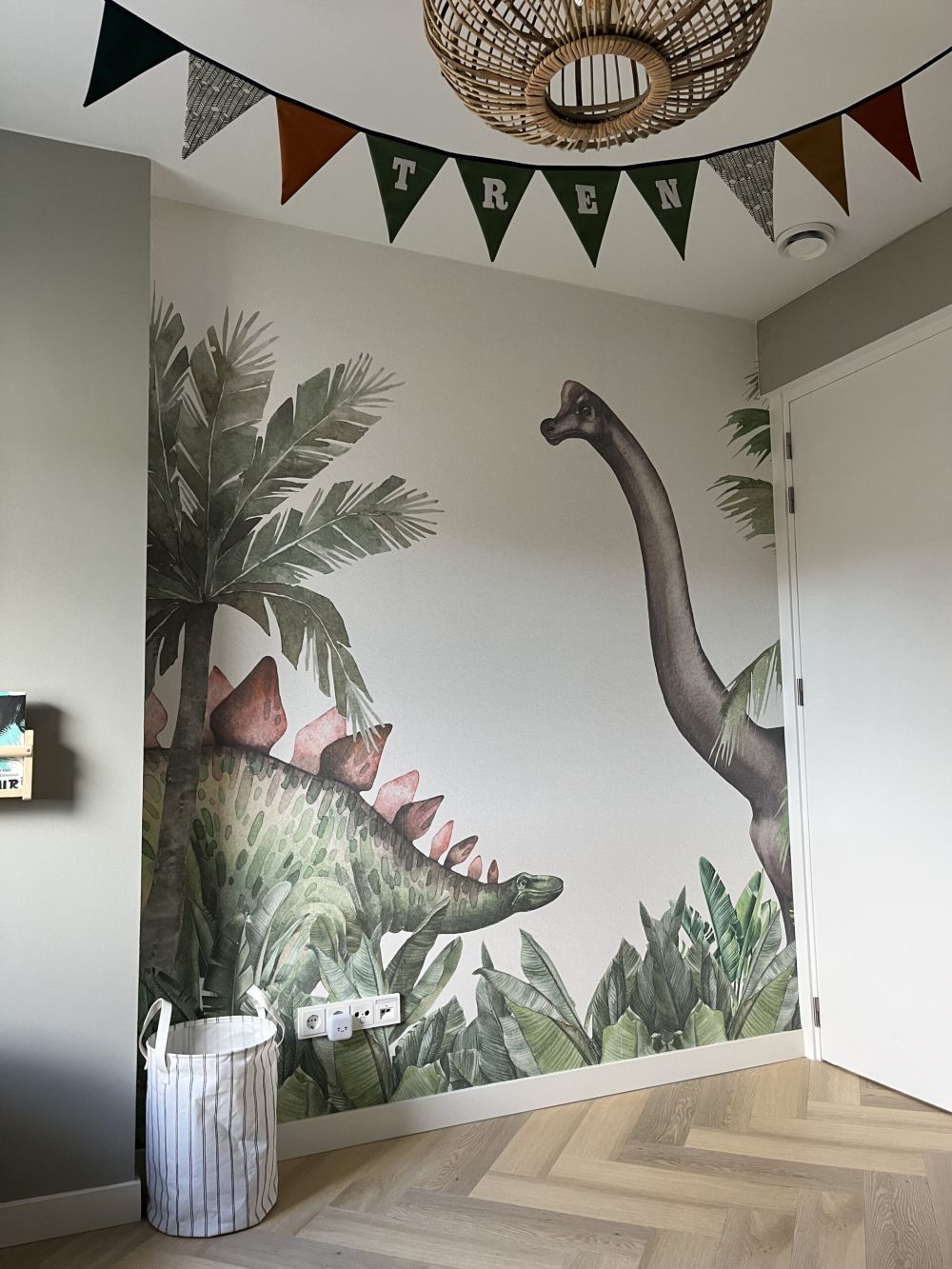Dinosaurussen in de jungle