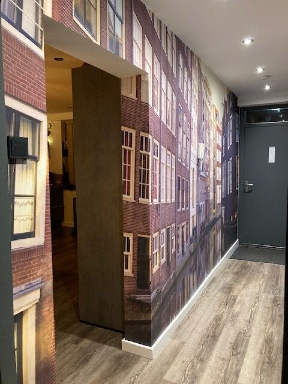 Amsterdamse huizen aan de gracht