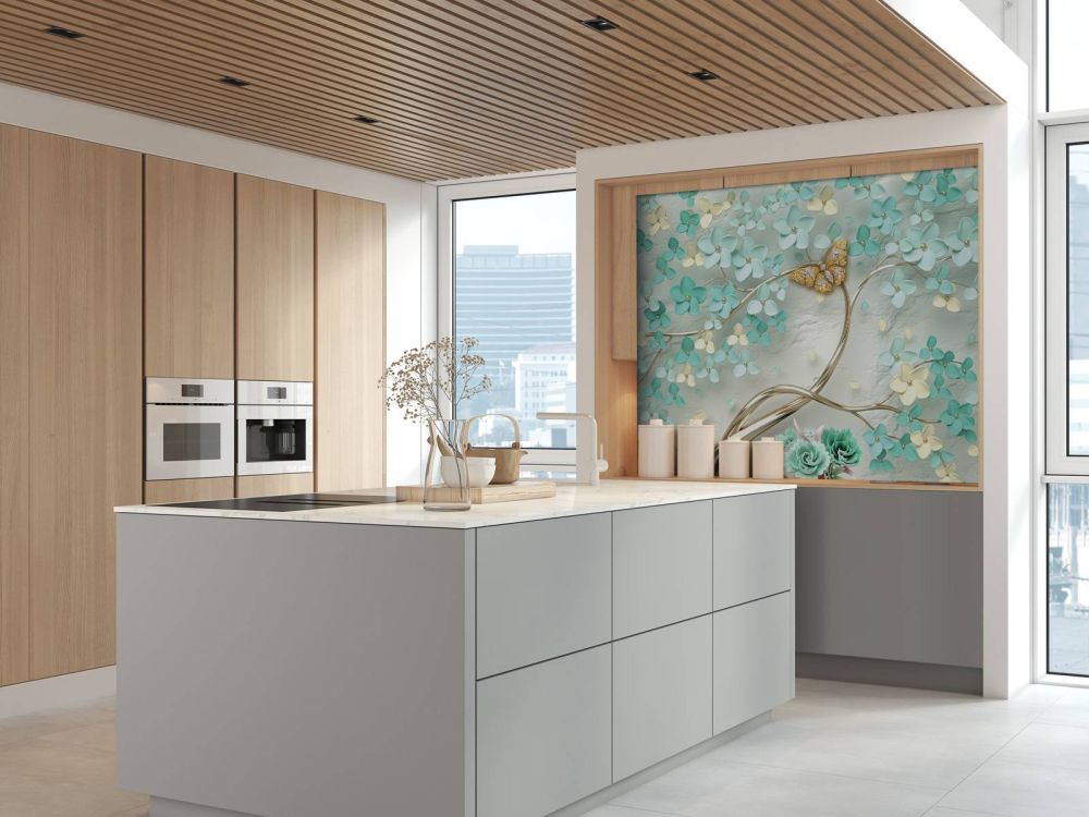 Gouden fantasieboom met groene bloemen