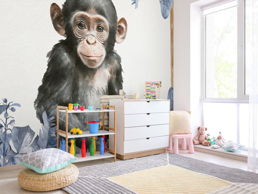 Baby chimpansee in de jungle blauw