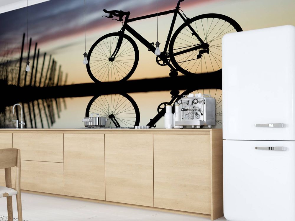 Racefiets bij zonsondergang