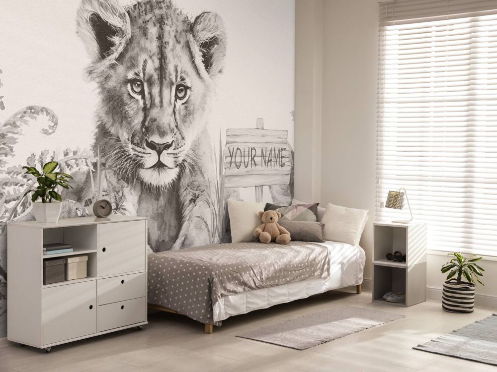 Jonge leeuw in de jungle beige