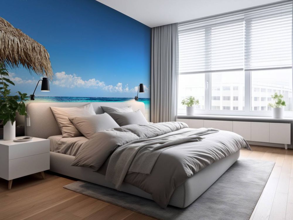 Stoelen en parasol op tropisch strand