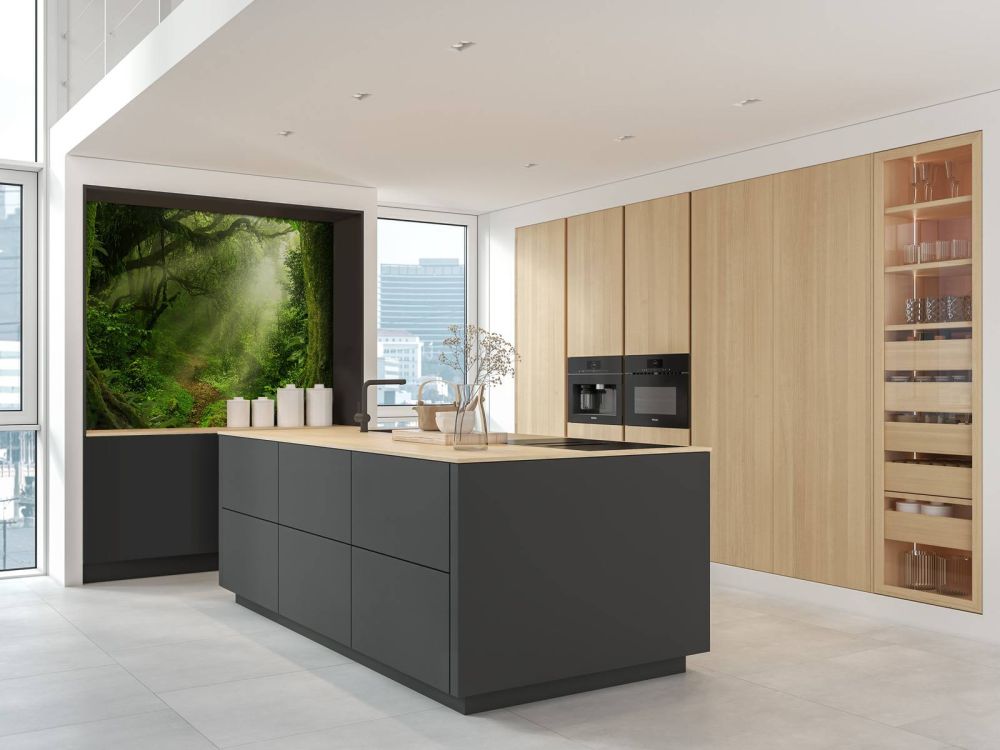 Jungle met zonnestralen