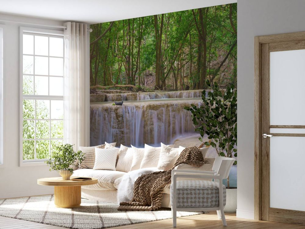 Waterval in diep regenwoud