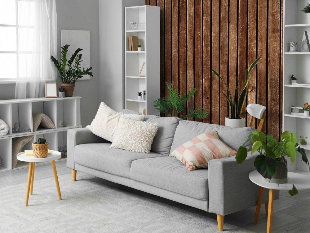 Donkere verticale houten planken
