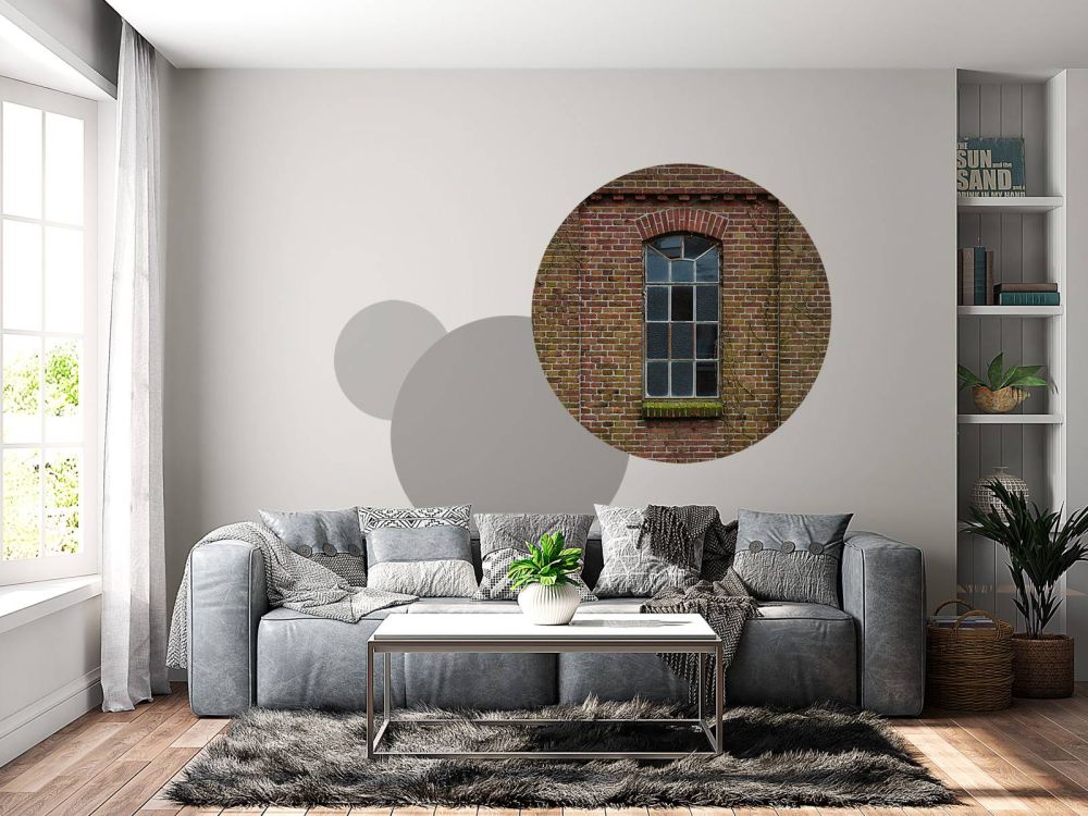 Raam in oud gebouw