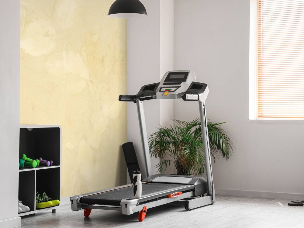 Weegbree en wilde geranium - tegenlicht