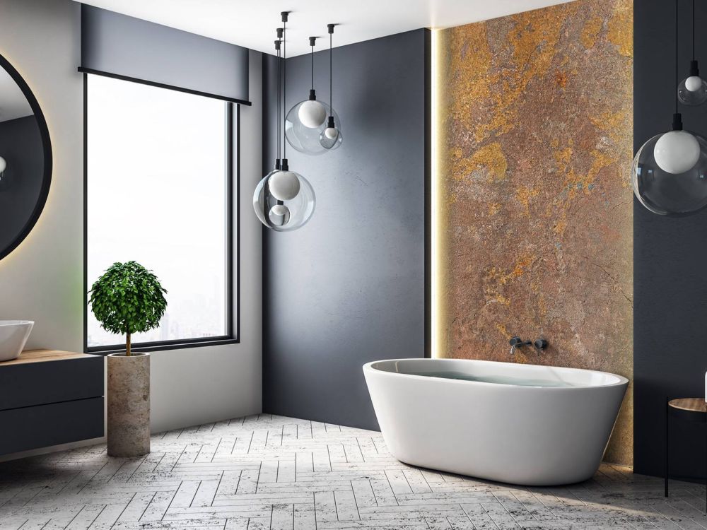 Oude muur met gele stuc