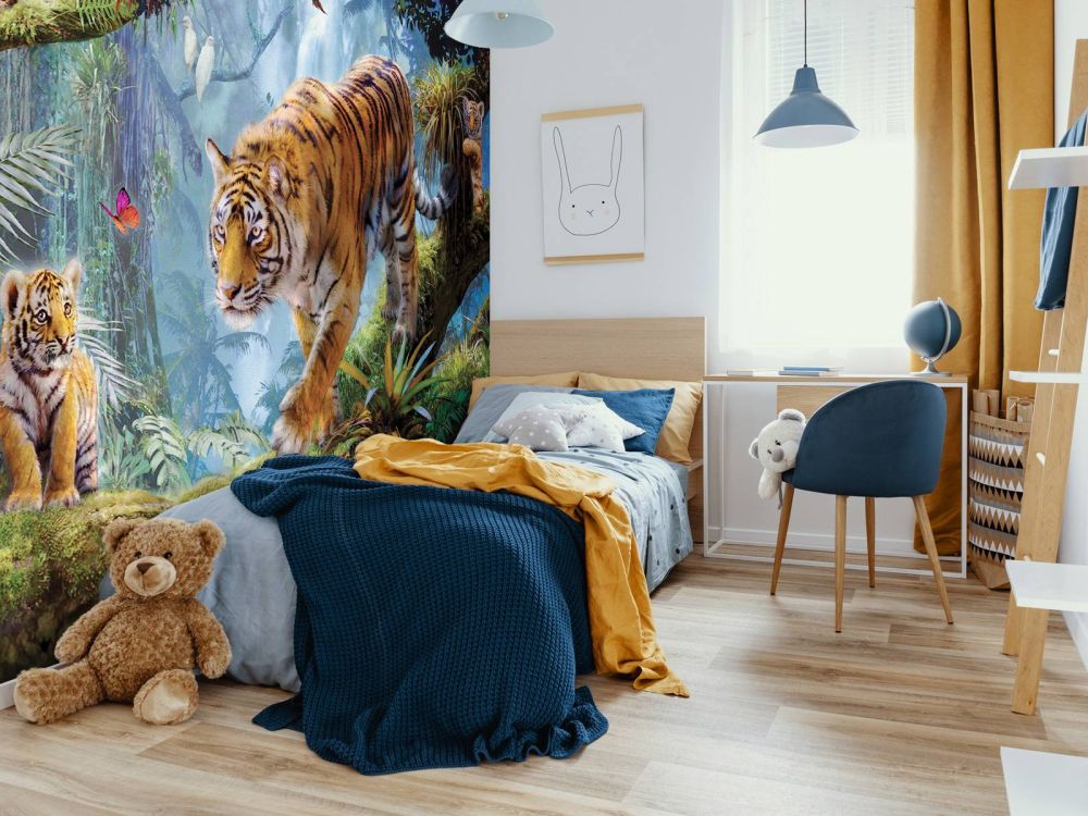 Tigers on tree