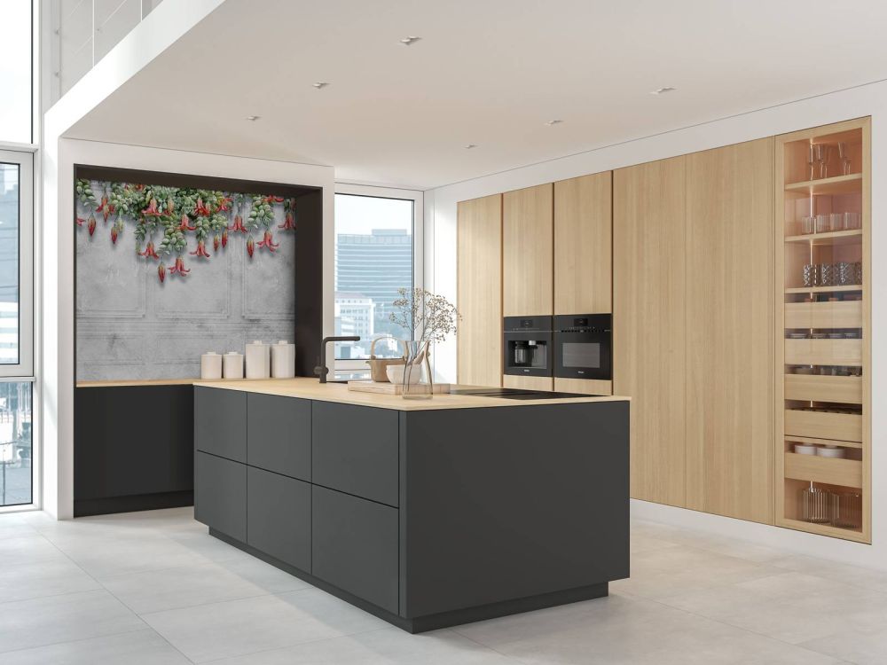 Exotische bloemen op beton