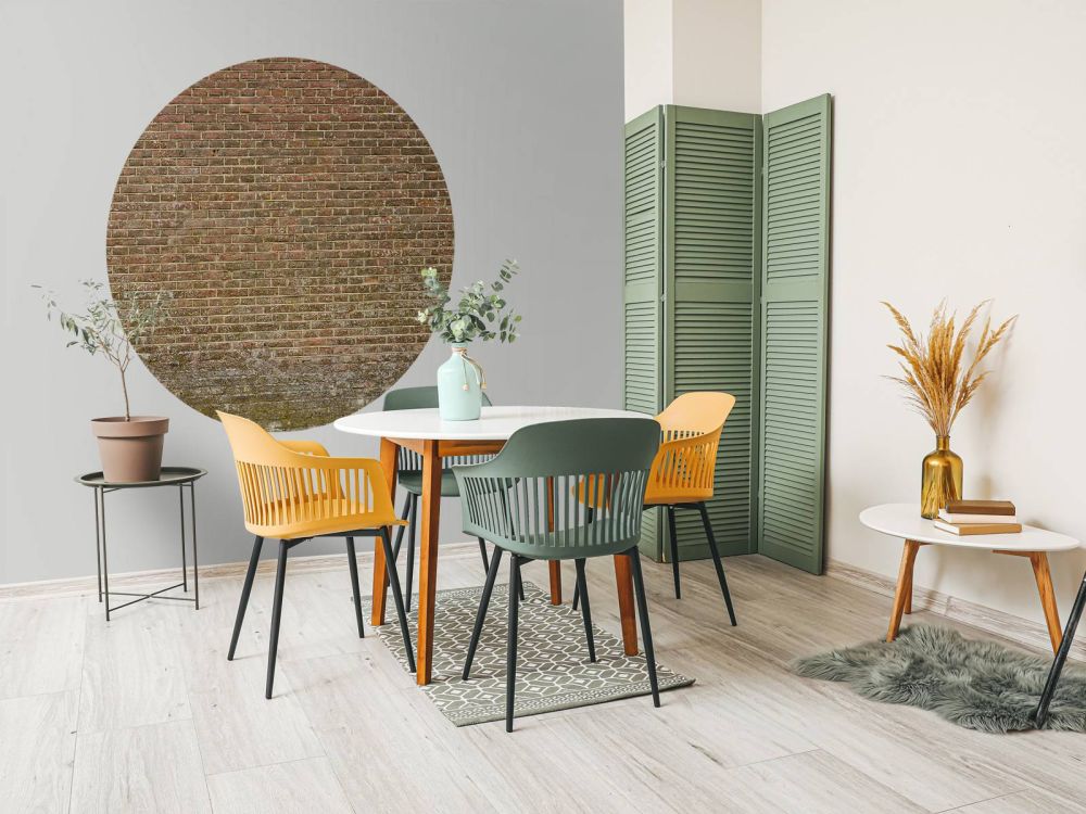 Stenen muur met strak voegwerk