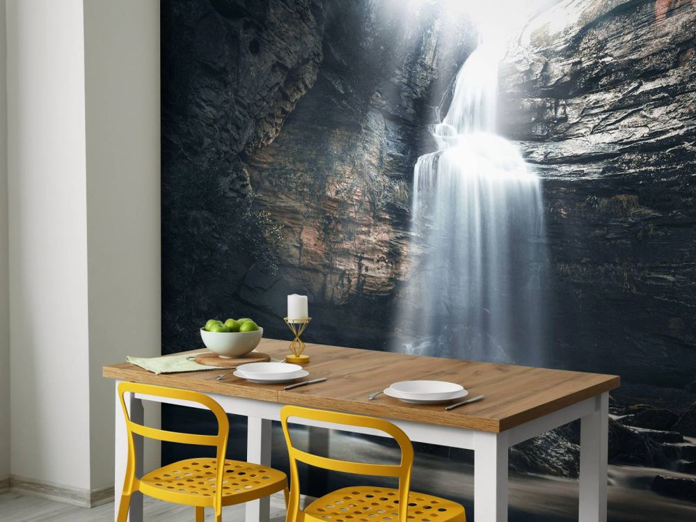Grot met waterval