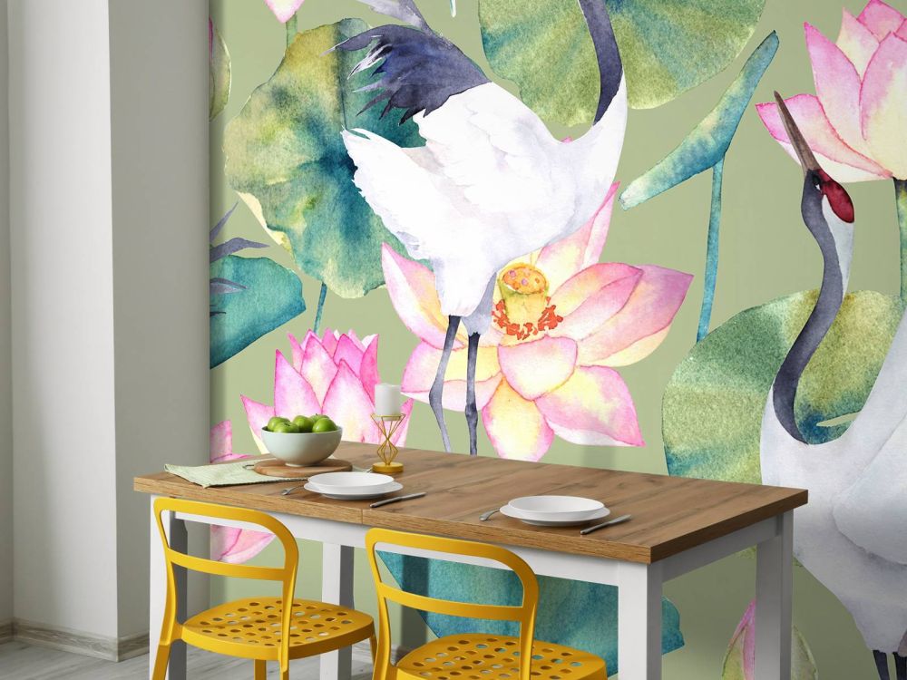 Kraanvogels tussen de bloemen