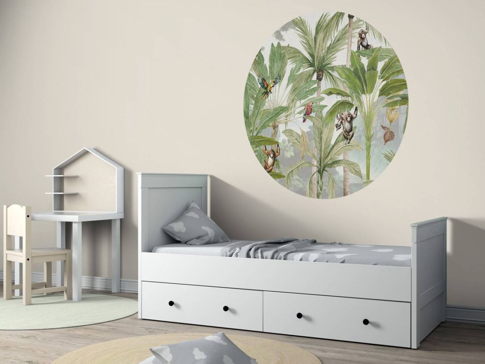 Jungle met apen en papegaaien in kleur