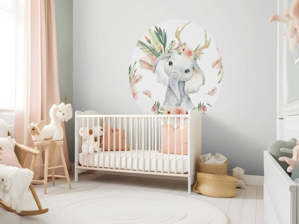 Baby olifant roze bloemen