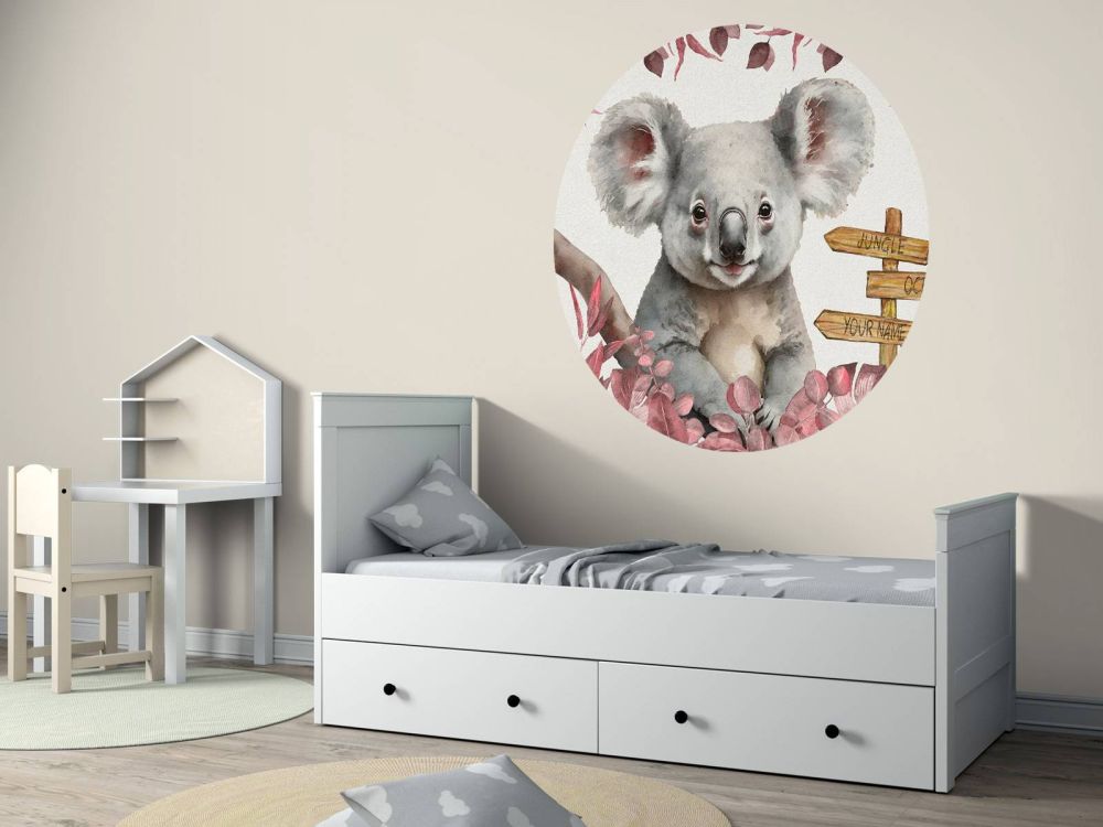 Baby koala in de jungle roze