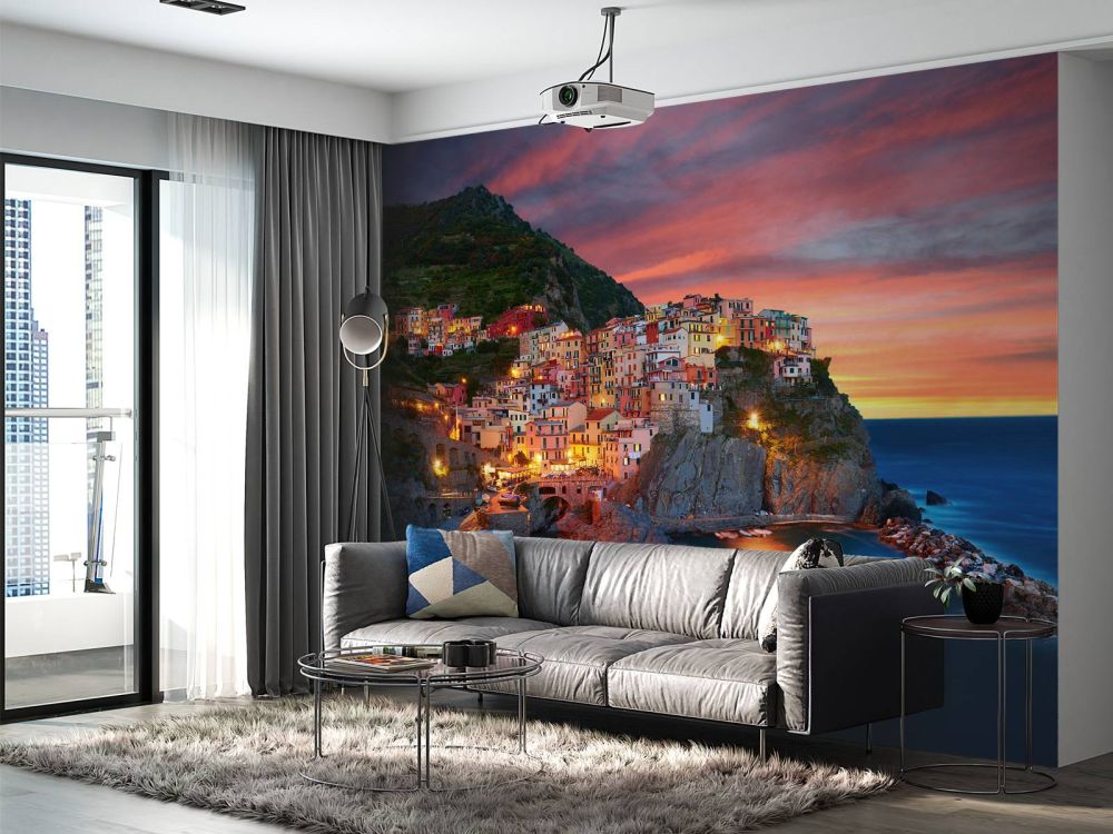 Italiaans stadje bij zonsondergang