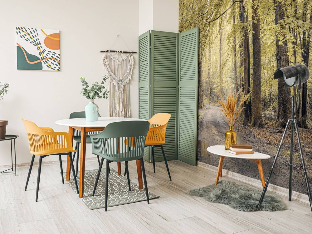 Pad door het groene bos