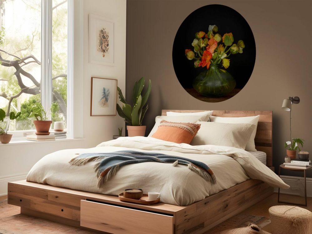 Schilderachtige vaas met bloemen
