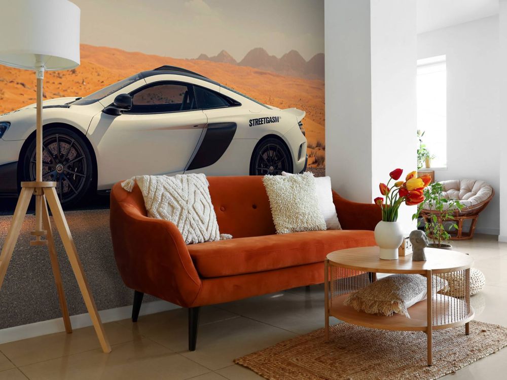 McLaren 675LT in de woestijn