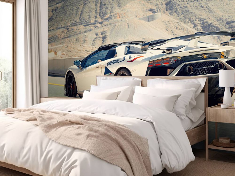 Supercar op bergpas