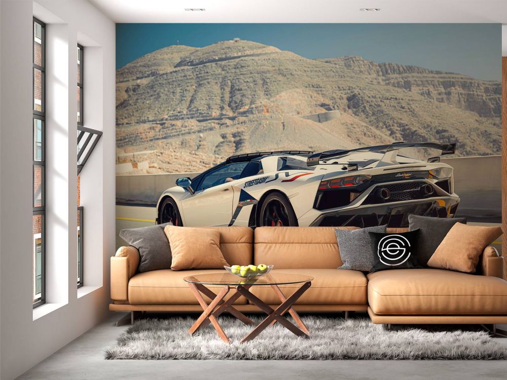 Supercar op bergpas