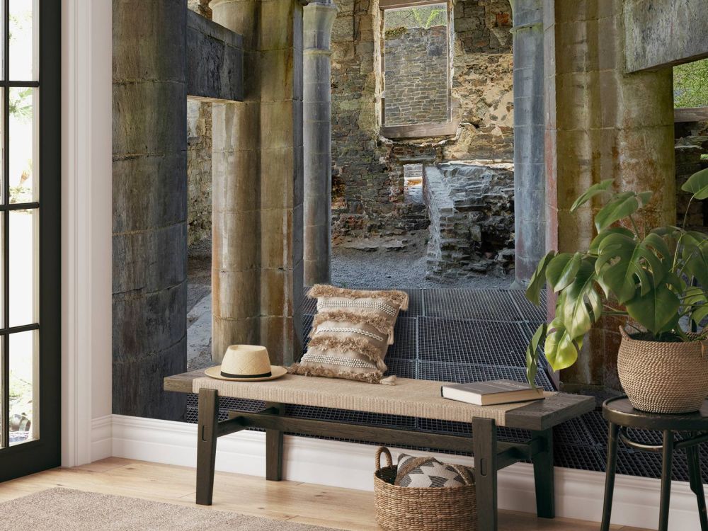 Verlaten gebouw met bogen