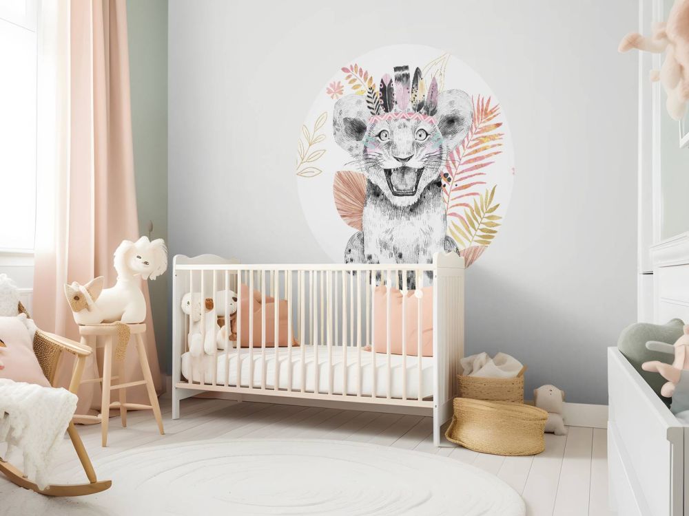 Babyleeuwin met koraalroze en gouden bladeren
