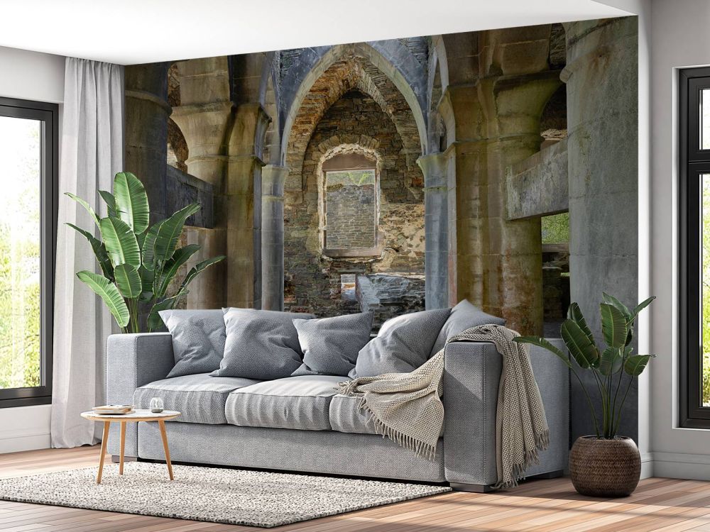 Verlaten gebouw met bogen