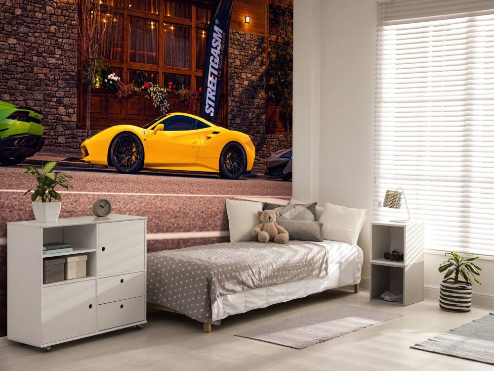 Exclusieve auto's bij houten lodge