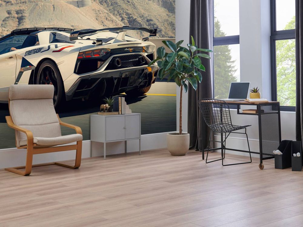 Supercar op bergpas