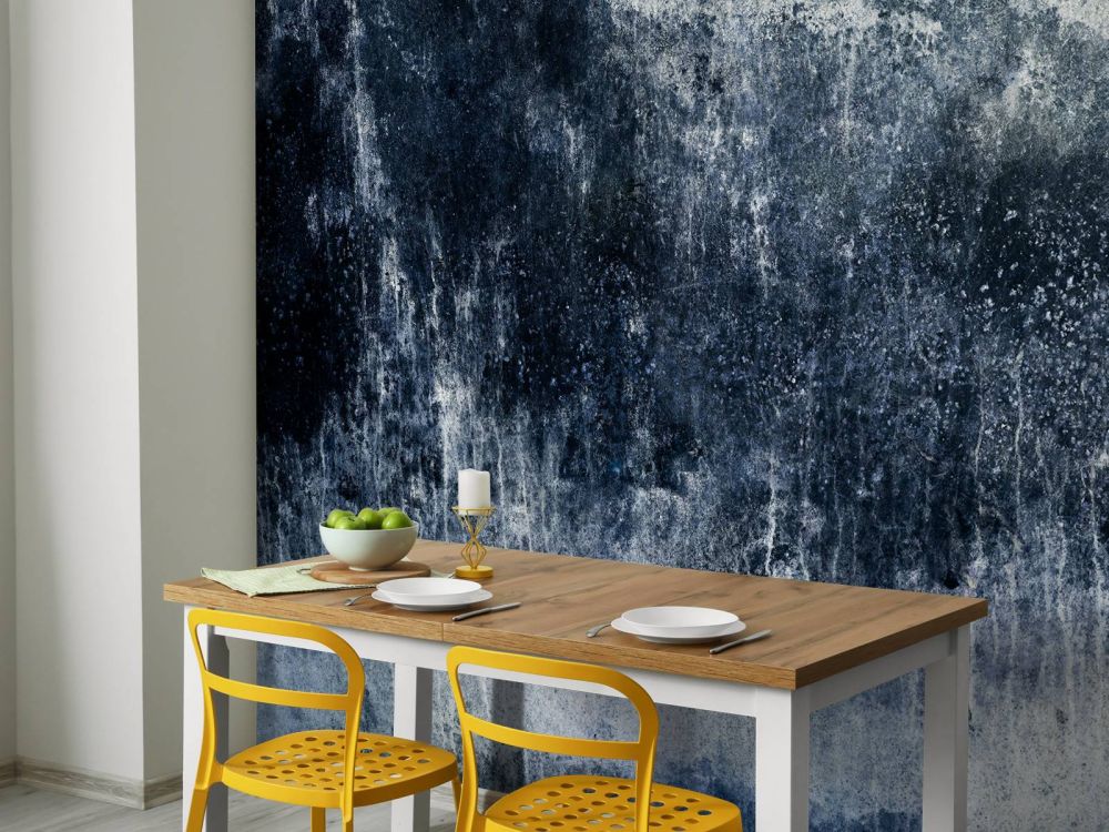 Oude verweerde blauwe muur