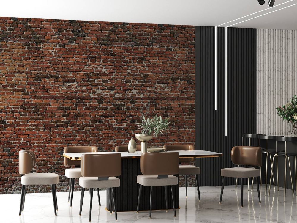 Oude gerestaureerde bakstenen muur