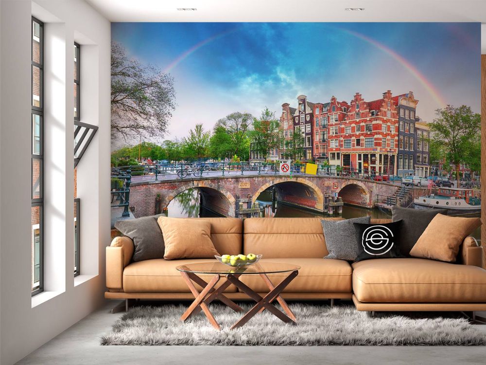 Regenboog boven Amsterdam