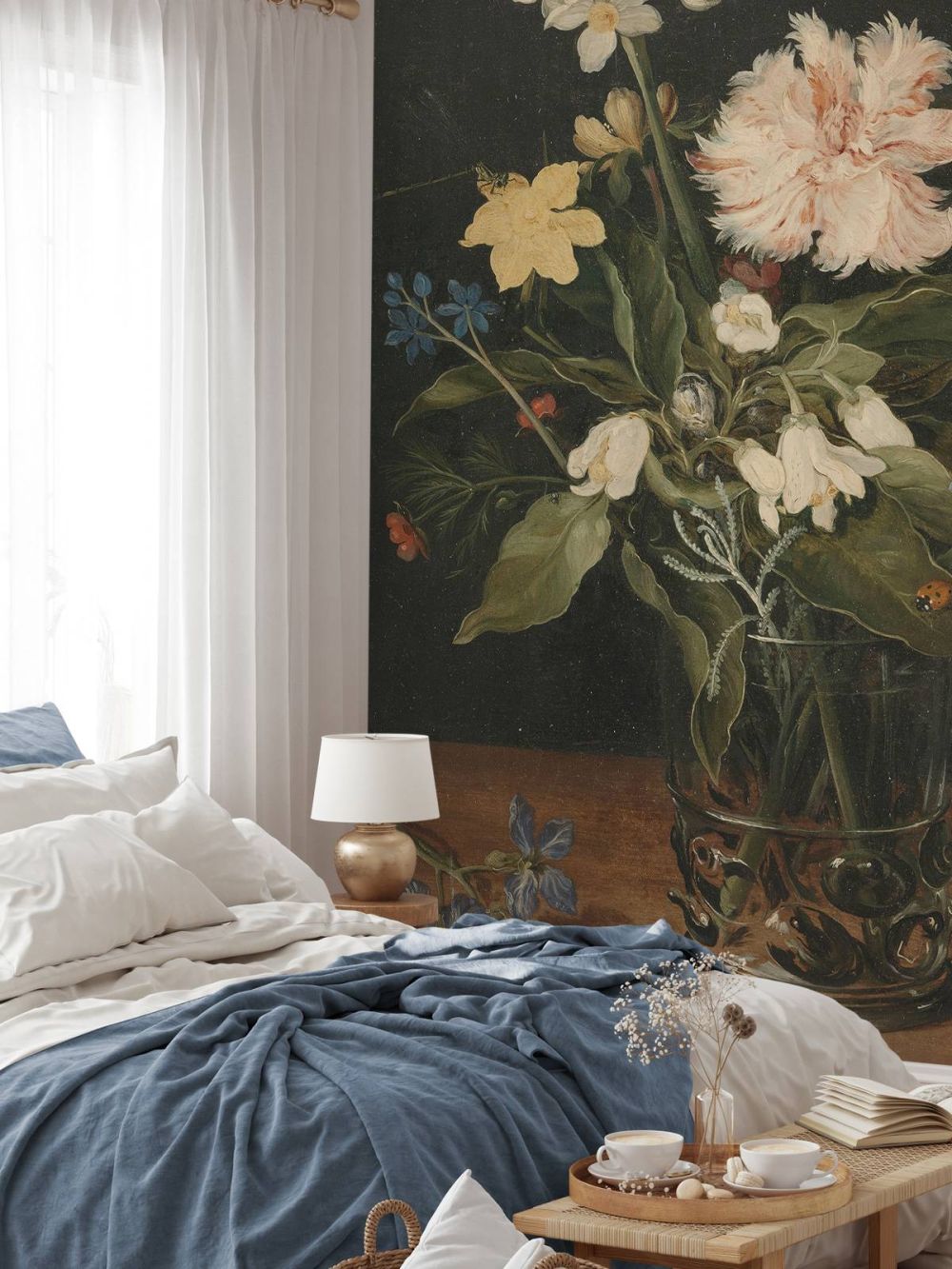 Stilleven met bloemen in een glas