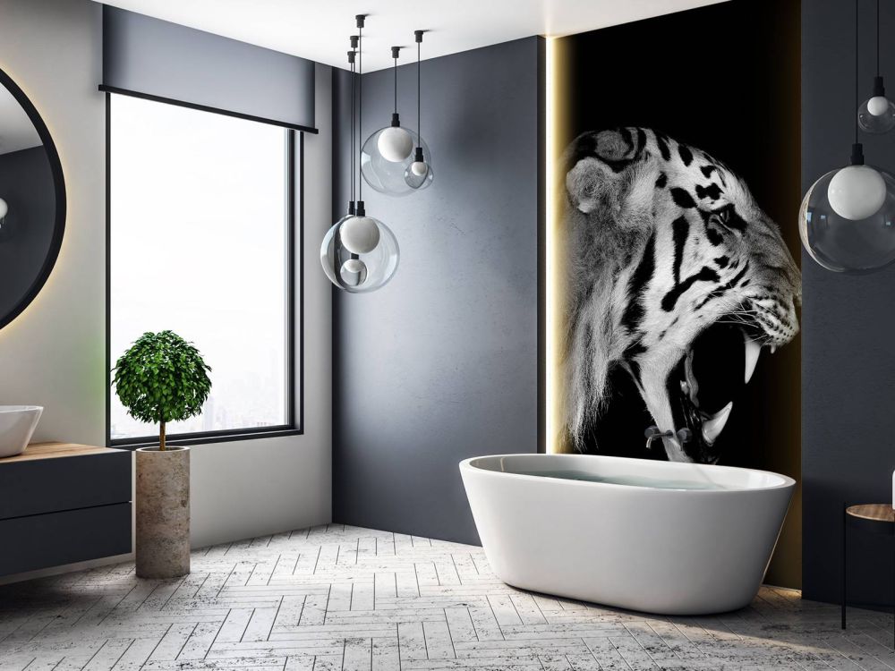 Roaring tiger black