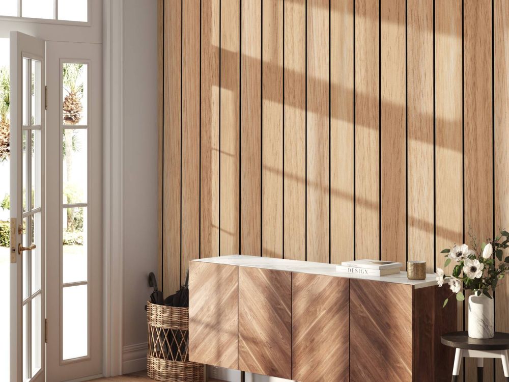 Lichte verticale houten planken