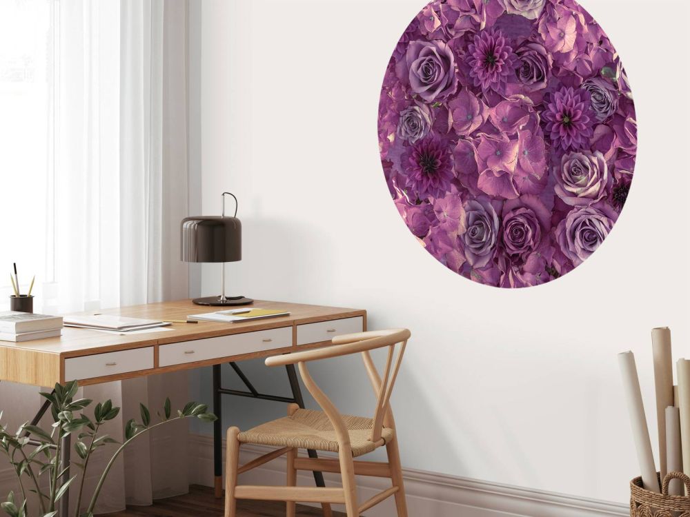 Paarse hortensia's, rozen en dahlia's