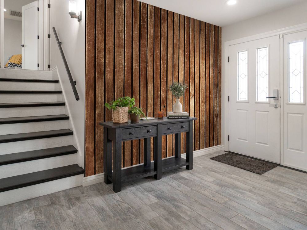 Donkere verticale houten planken