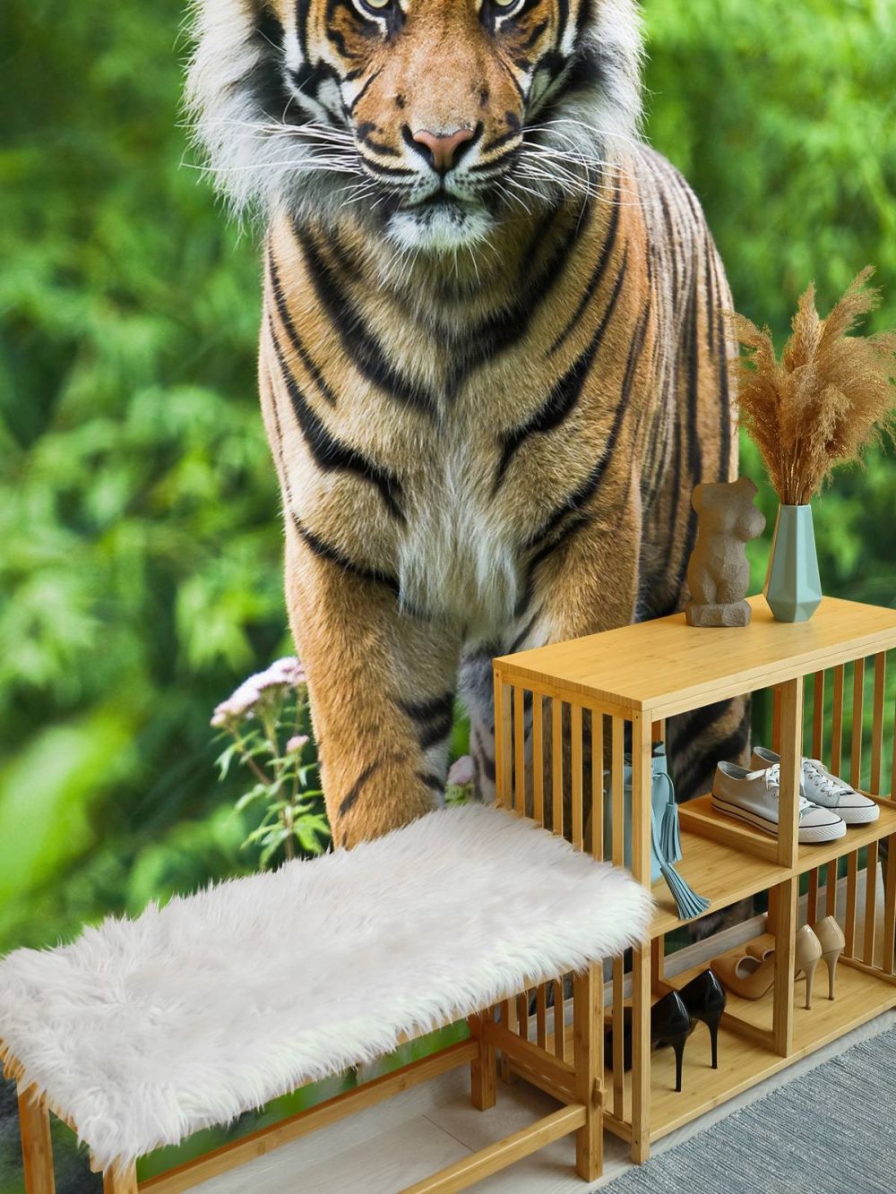 Tijger die op een steen staat